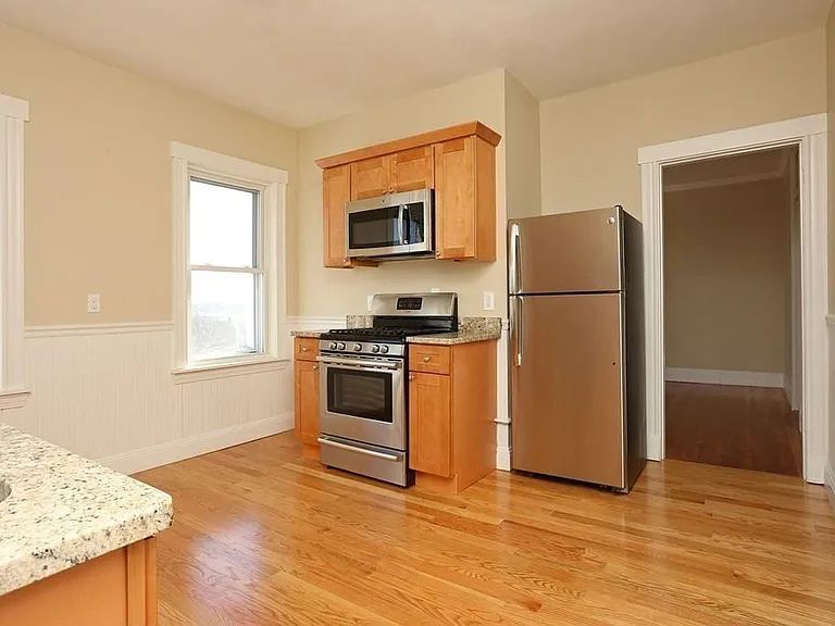 1 Orient Ave #2B — Photo 3