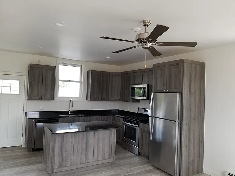 105 Capitol St #7 — Photo 2