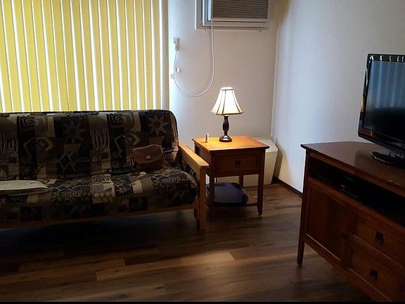 5th image of 1011 Imperial Cir APT 3