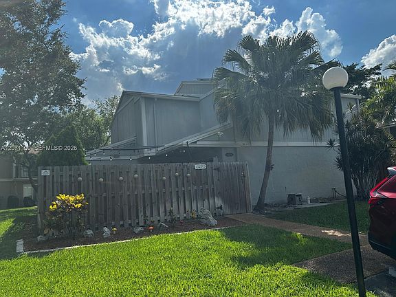 3rd image of 13290 NW 7th St