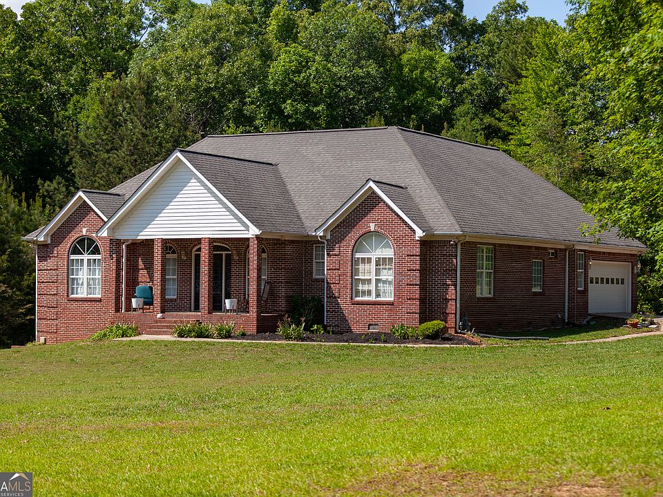 2nd image of 311 Rivers Rd