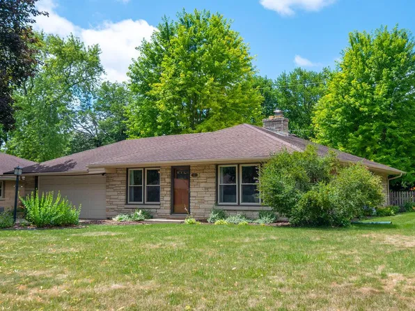 1317 North 117th STREET, Wauwatosa, WI 53226