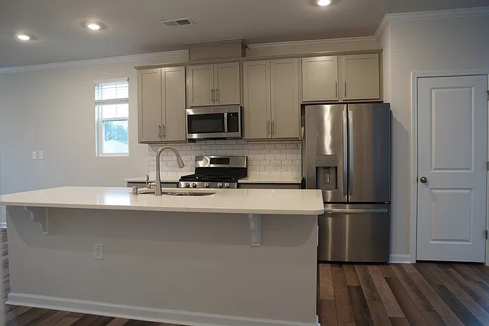 3 bed, 3.5 bath, 1786 sqft, $1,824 — Photo 3