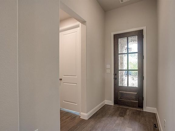 4th image of 1670 Star Creek Dr