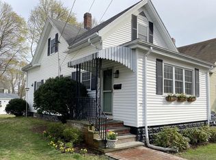 25 Home St, South Hamilton, MA 01982