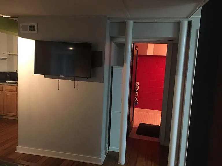 mounted tv