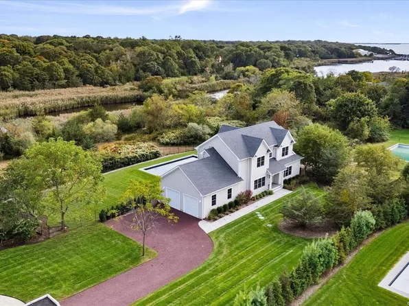 10B South Bay Avenue, Eastport, NY 11941