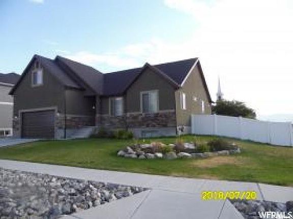 3rd image of 6709 N Pratt Pl