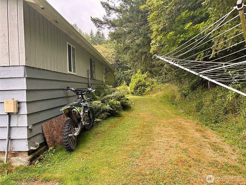 5th image of 38519 Eatonville Cut Off Road E
