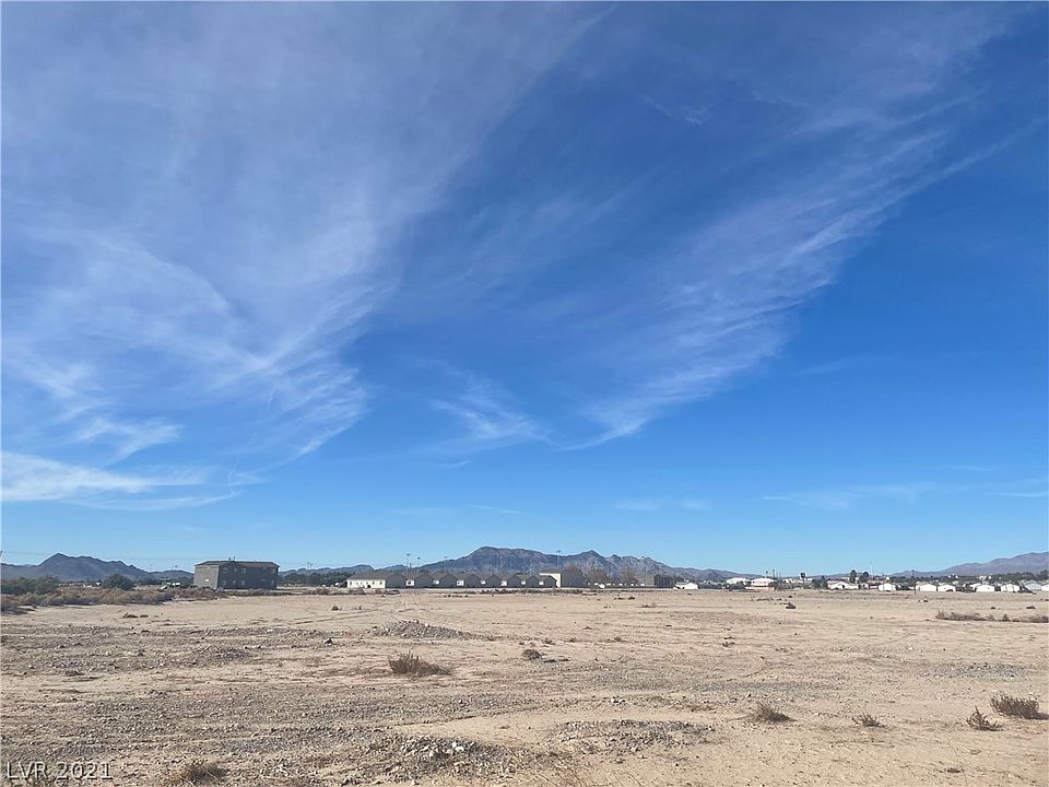 1st image of 1940 E Calvada Blvd