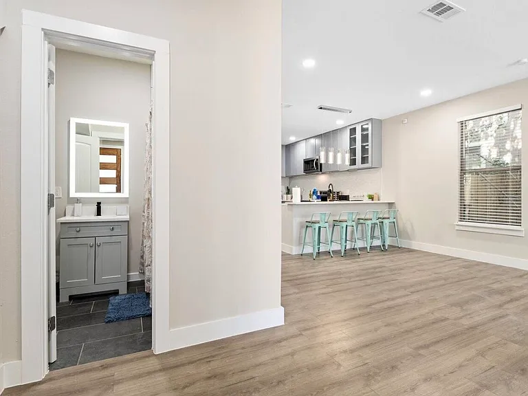 2021 Leath St — Photo 11