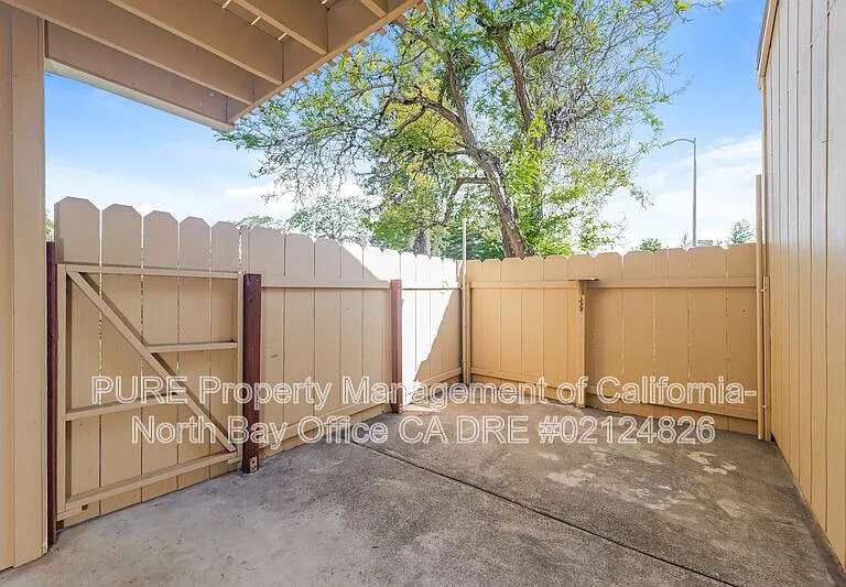 9631 Old Redwood Hwy — Photo 17