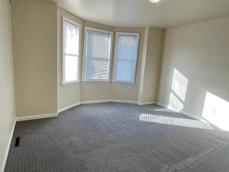2523 N 6th St — Photo 15