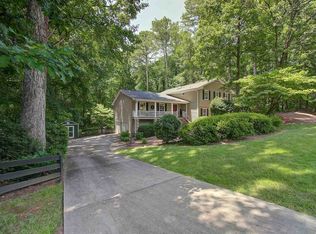 1730 Ridgefield Dr, Roswell, GA 30075