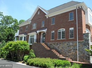 18277 Mullfield Village Ter, Leesburg, VA 20176