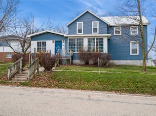 107 W St NW, Blairstown, IA 52209