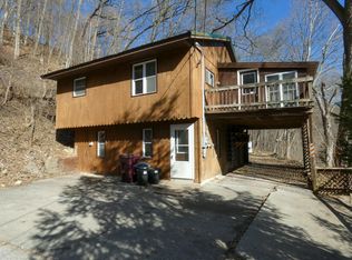 920 Garnavillo Ave, Mc Gregor, IA 52157