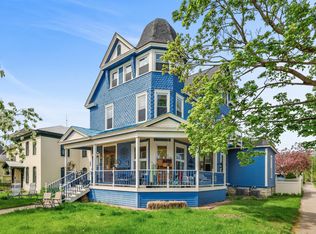 933 Rose St, La Crosse, WI 54603