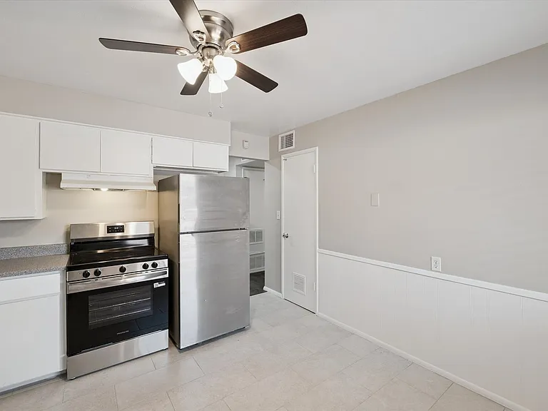 4819 E Cambridge Ave — Photo 42