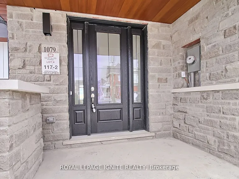 1079 Cameo St — Photo 2