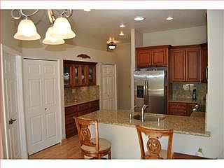 3rd image of 7670 Helmsdale Dr