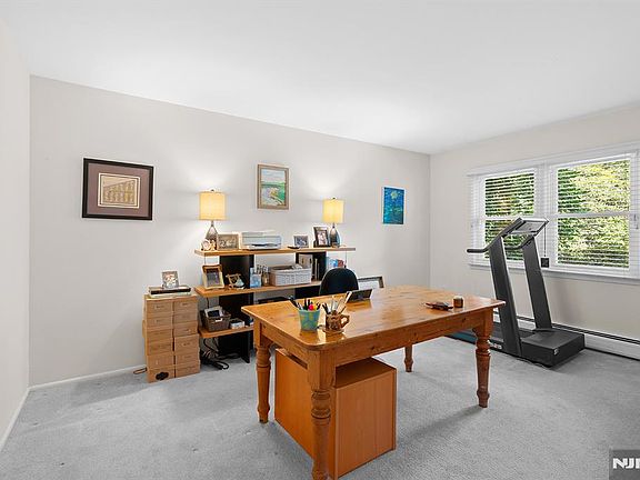 4th image of 29 Woodland Road