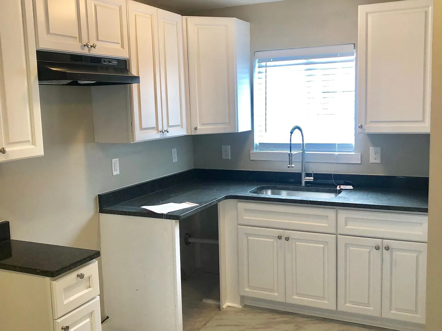 2 bed, 1000 sqft, $1,195 — Photo 3