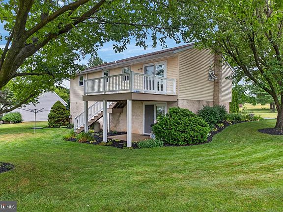 3rd image of 139 Brian Dr