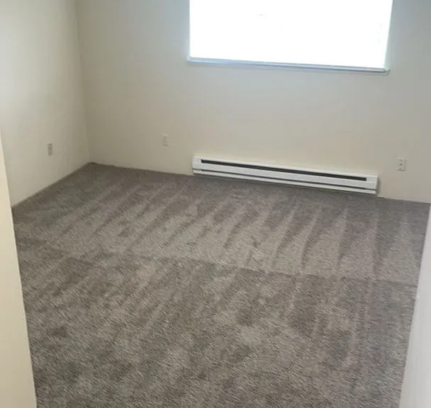 1120 Randall St — Photo 11