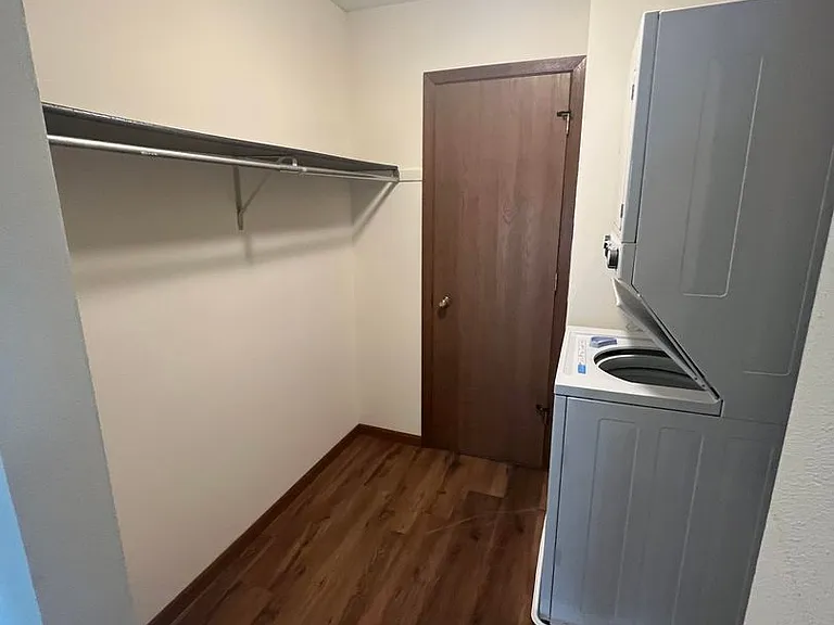 High Point Commons Apartments — Photo 35