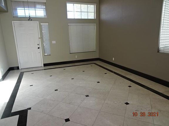 2nd image of 6225 Autumn Creek Dr