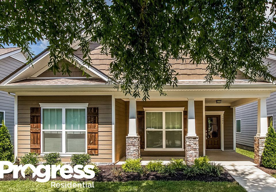 1st image of 1002 Avery Park Dr