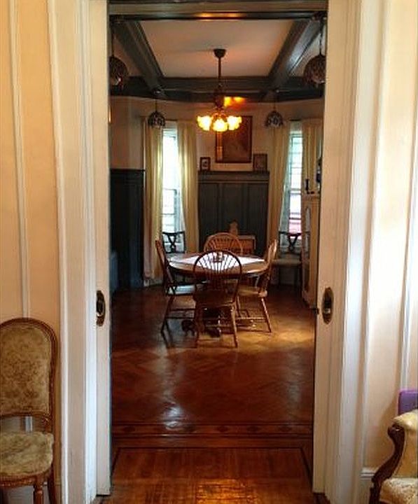 2nd image of 1623 Shore Rd N