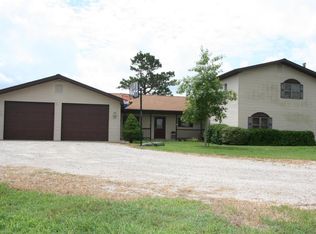 344 Blackberry Ln, Ridgedale, MO 65739