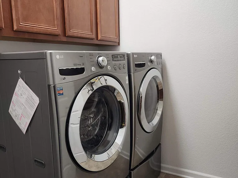 1086 Silver Coyote Dr — Photo 15