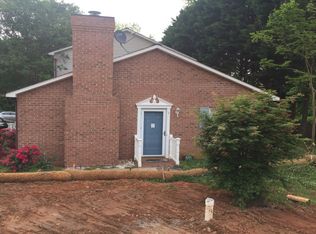 62 Duke St APT 1, Granite Falls, NC 28630