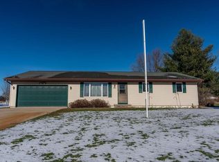 4700 Holm Rd, Oregon, WI 53575