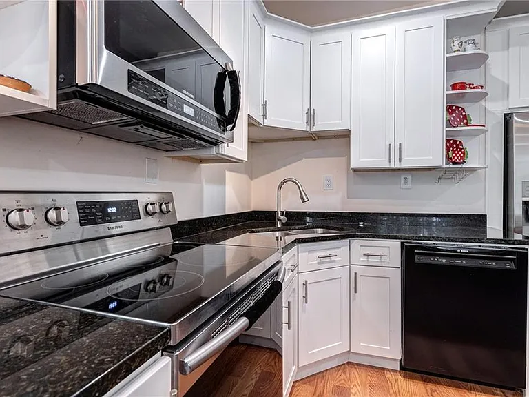 168 Highgrove Dr — Photo 49