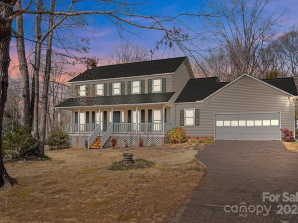 110 S Deerfield Cir, Salisbury, NC 28147