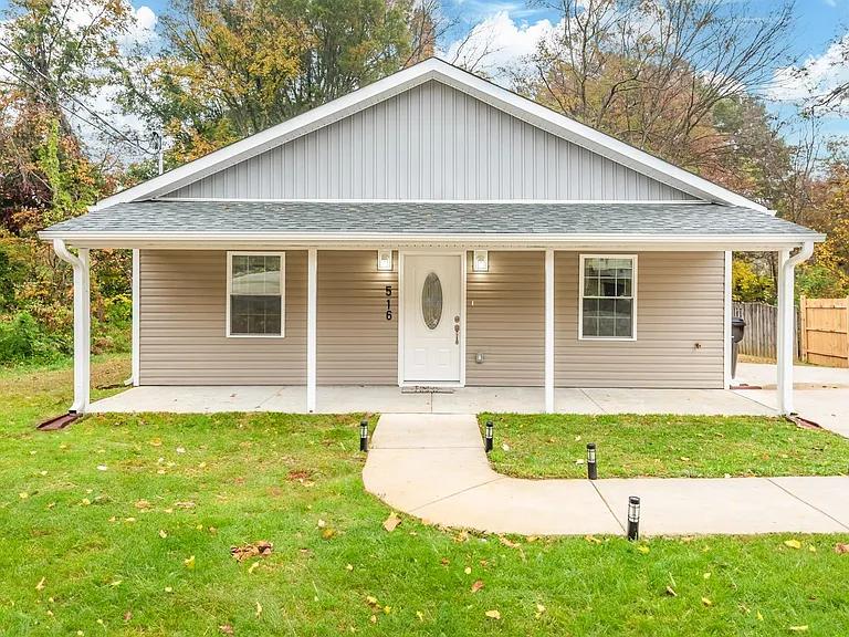 516 Gilmer St — Photo 2