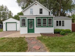 8725 206th St W, Lakeville, MN 55044