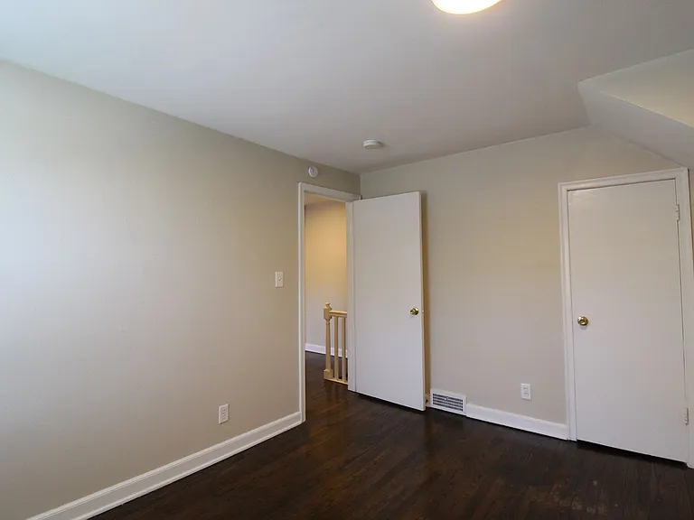 300 E 26th Ave — Photo 10