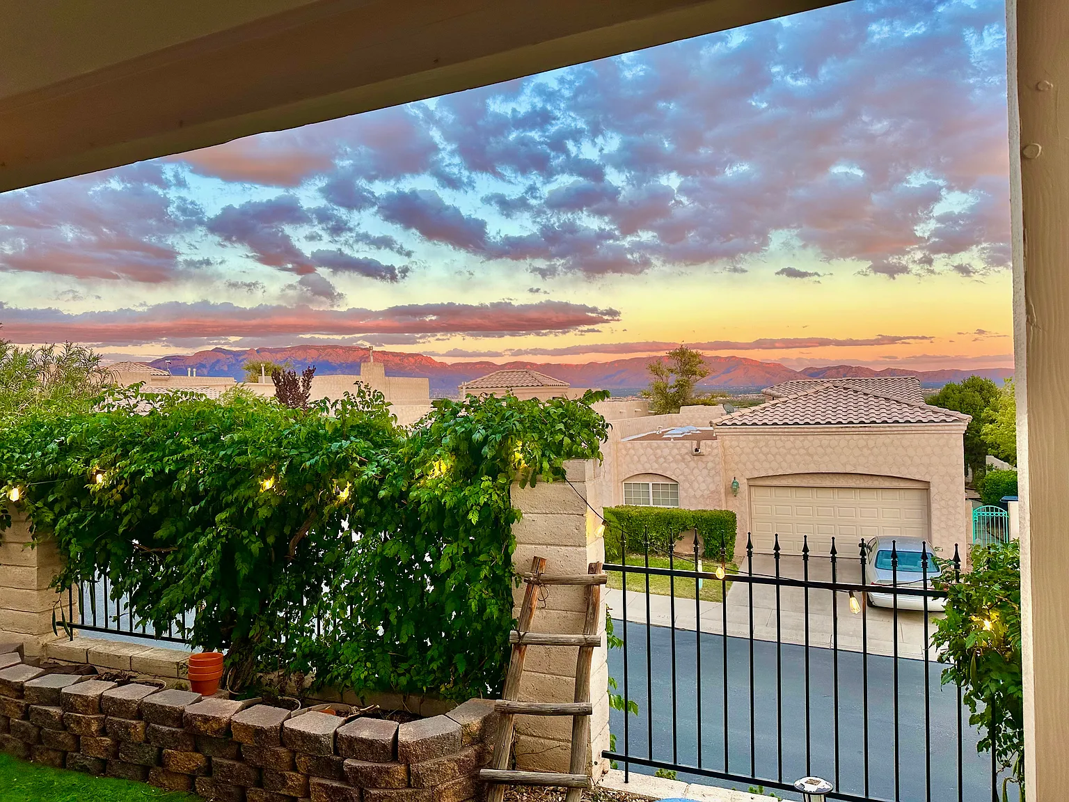 Picacho Ln NW, Albuquerque — Photo 2