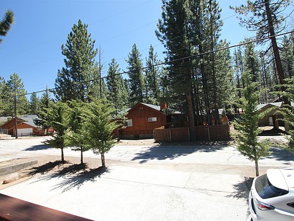 4th image of 41764 Brownie Ln #B2