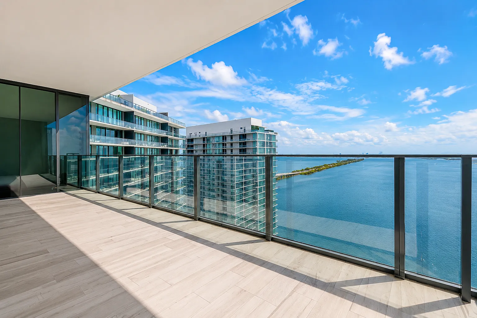 2 bed, 1186 sqft, $6,500 — Photo 1