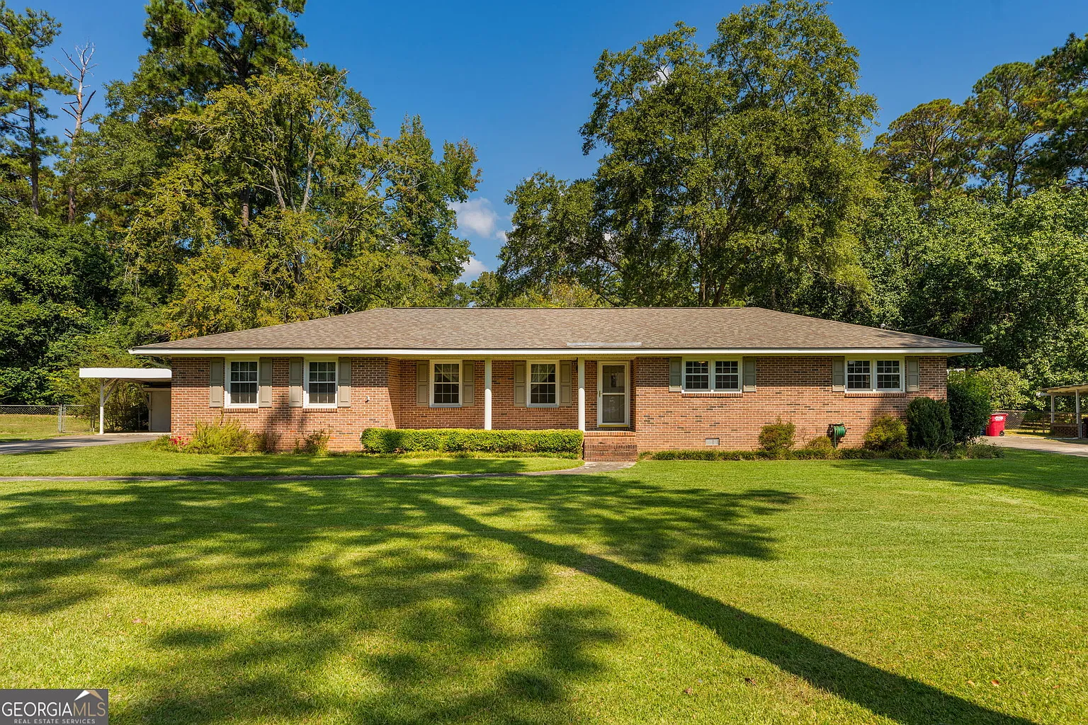 1349 Normandy Rd photo 1