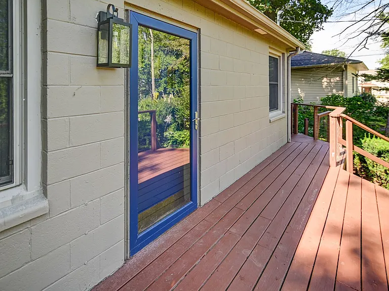 1404 Wyldhaven Ave — Photo 25