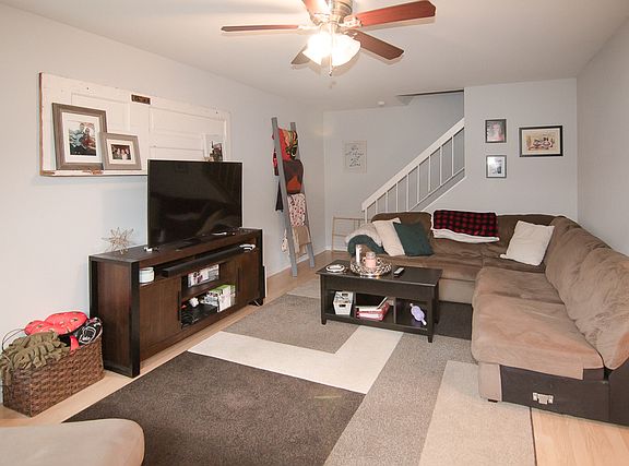 3rd image of 7732 W Galeview Ln