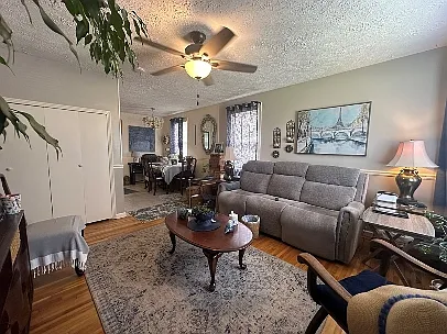 4 bed, 1270 sqft, $1,400 — Photo 4