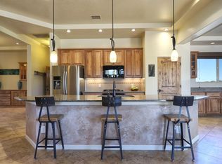 8830 S Welsh Pl, Hereford, AZ 85615